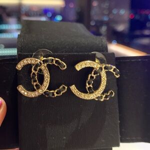 Authentic CHANEL Black Box w/White Camellia /CC black leather/ crystal earrings